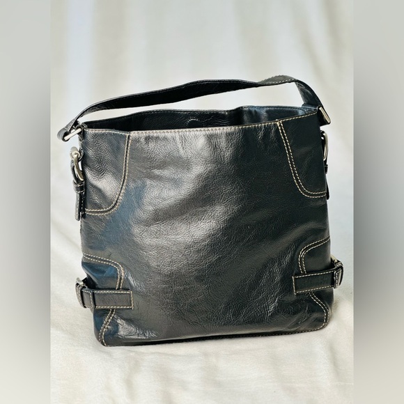 Michael Kors Black Leather Shoulder Bag - Picture 2 of 11